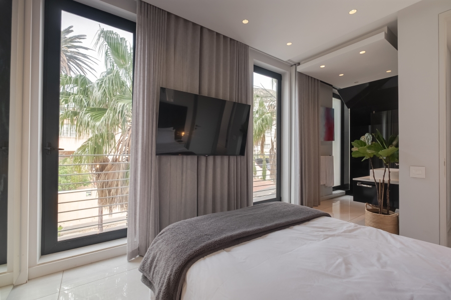 3 Bedroom Property for Sale in Bantry Bay Western Cape